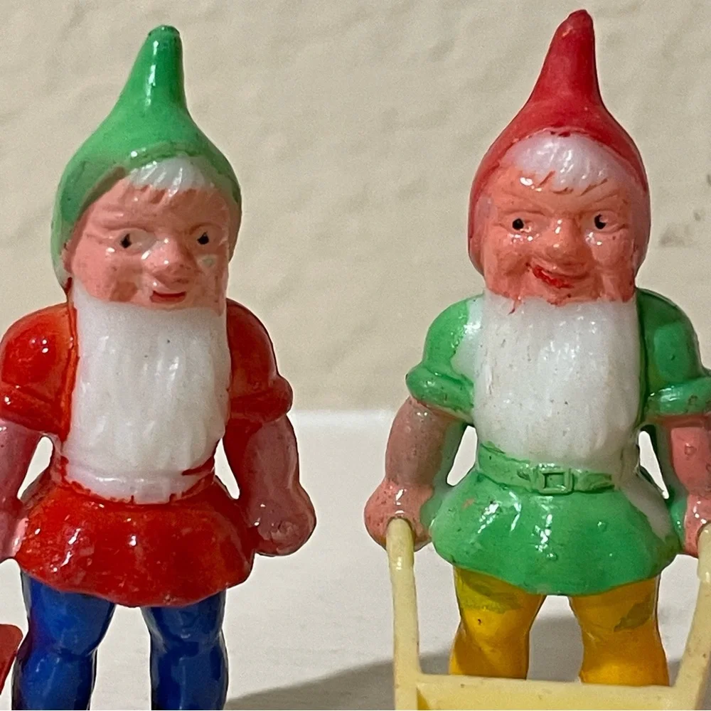 Vintage Snow White and Dwarfs plastic figures